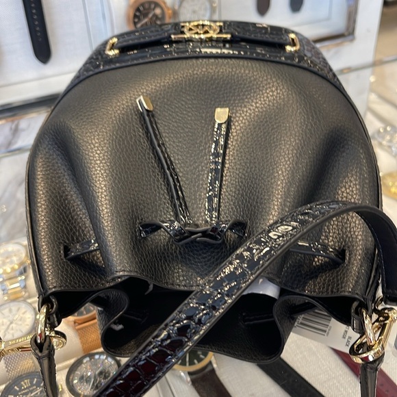 MICHAEL KORS 
Reed Medium Pebbled Leather Belted Bucket Messenger Satchel Crossb - Picture 11 of 16